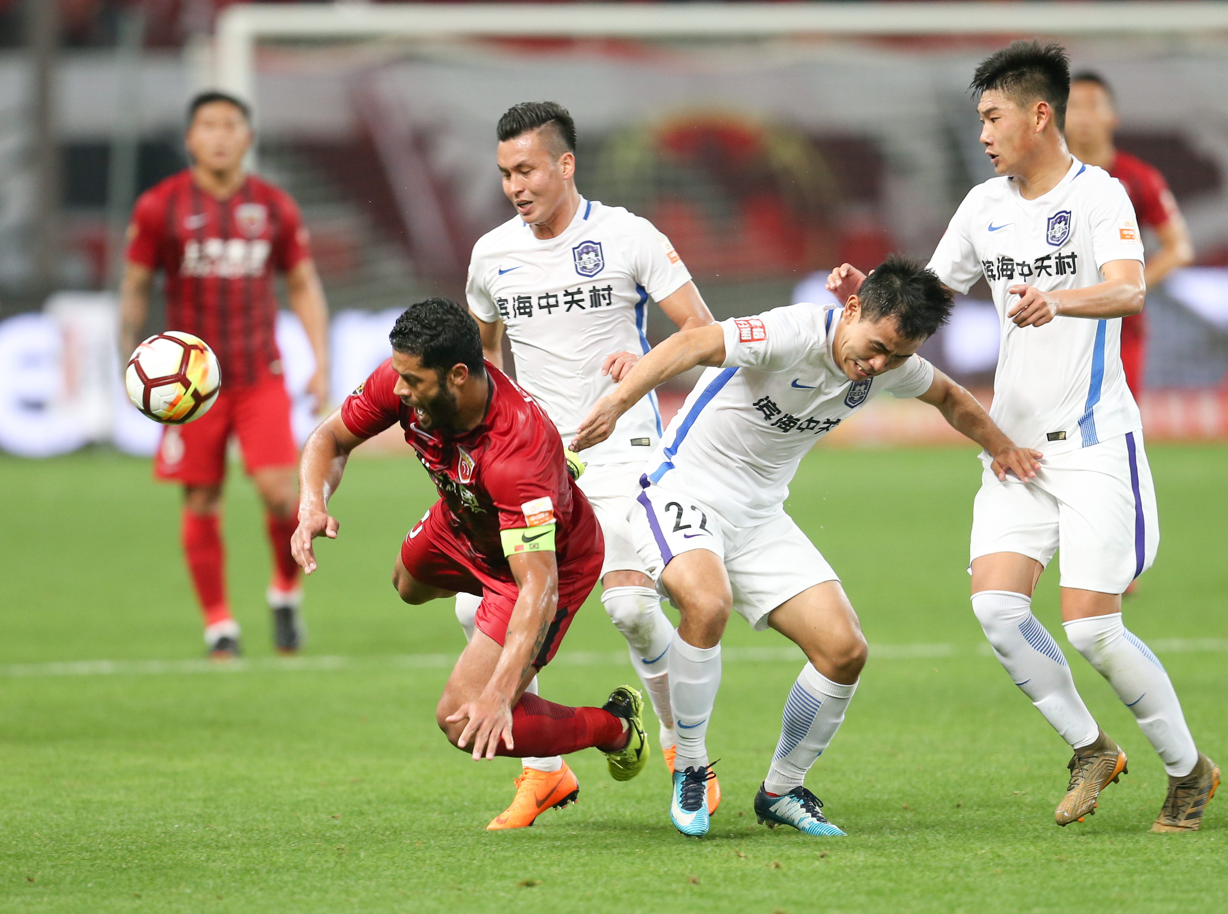 雷竞技:天津泰达战平上海上港，未能取得突破